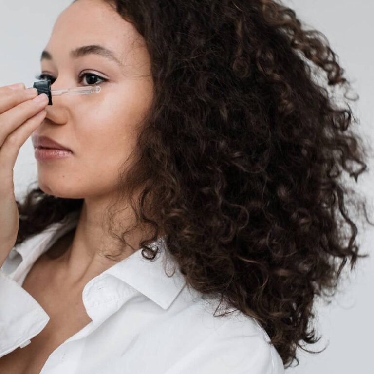 Your Go-To Guide for Picking the Perfect Foundation How To Use Image 768x768